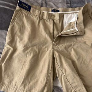 Men's khaki shorts